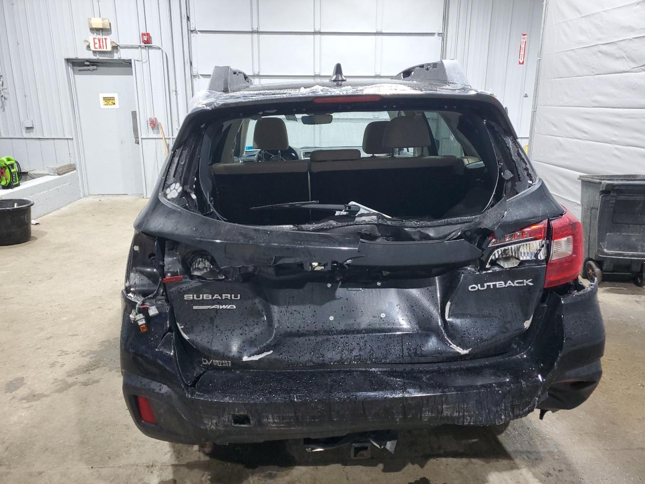 2018 Subaru Outback VIN 4S4BSACC6J3268450 Copart auction photo, rear end / side damage thumbnail 6