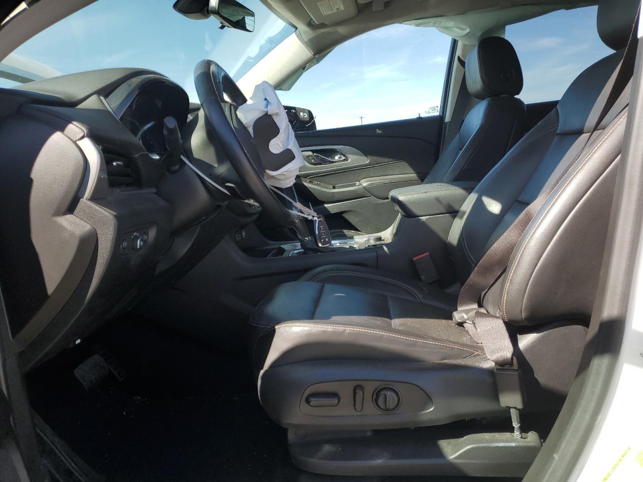 2020 Chevrolet Traverse VIN 1GNERJKW3LJ296141 Copart auction photo, front end / side damage thumbnail 7