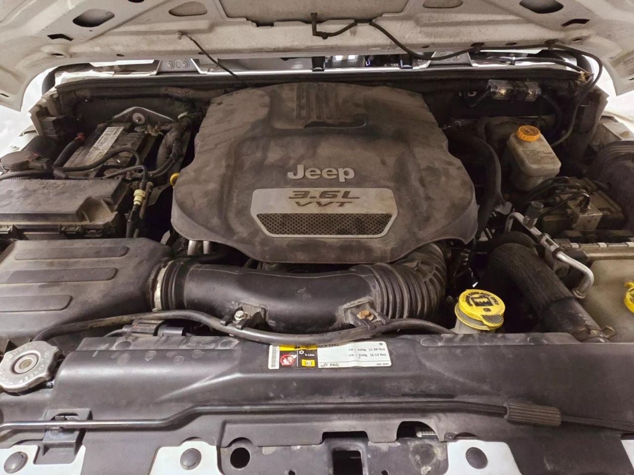 2012 Jeep Wrangler VIN 1C4HJWFG3CL164644 Copart auction photo, normal wear damage thumbnail 7