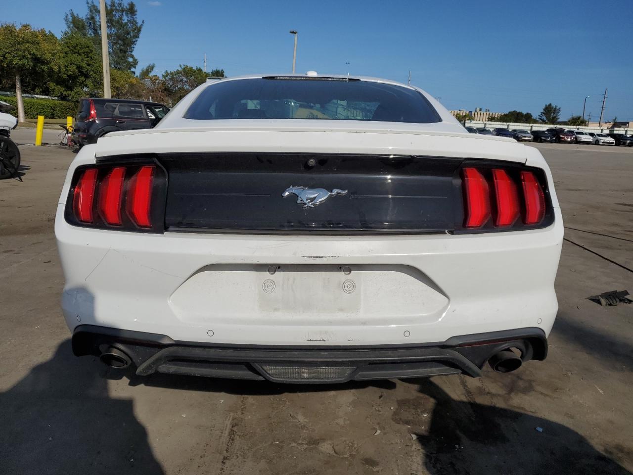 2018 Ford Mustang VIN 1FA6P8TH0J5115567 Copart auction photo, front end / side damage thumbnail 6