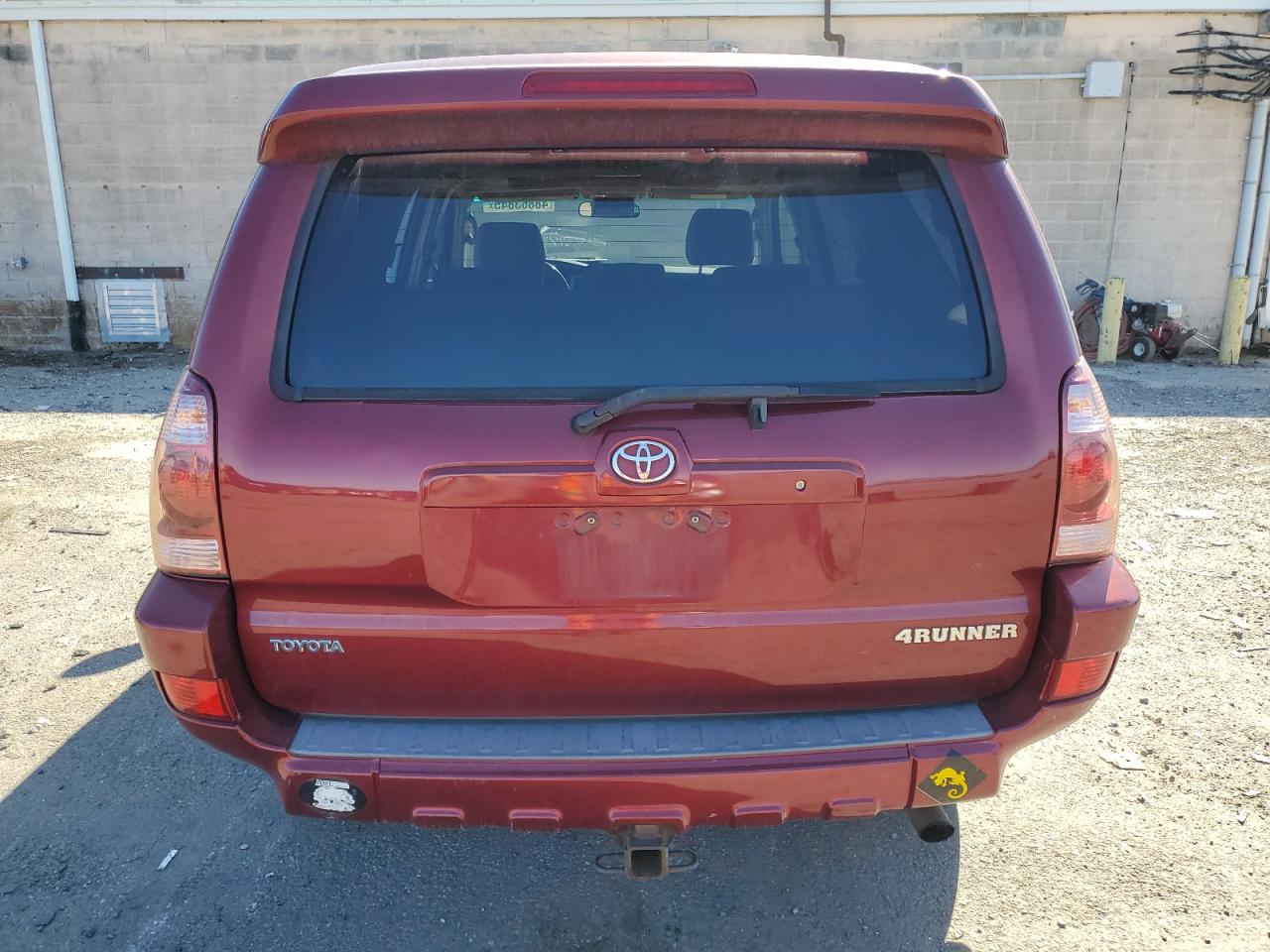 2005 Toyota 4Runner VIN JTEBU14RX58049805 Copart auction photo, front end / side damage thumbnail 6