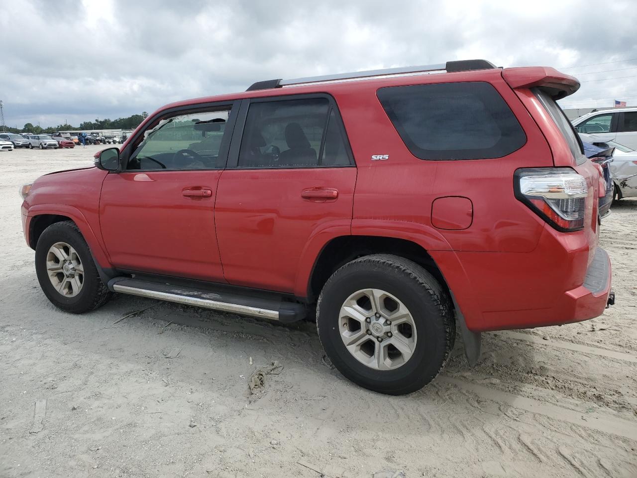 2020 Toyota 4Runner VIN JTEZU5JR2L5223147 Copart auction photo, front end / minor dent/scratches damage thumbnail 2