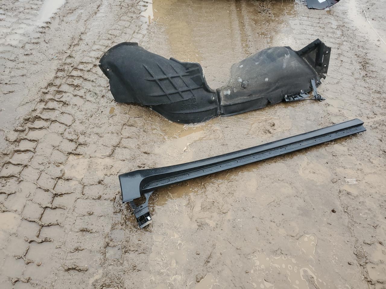 2019 Chevrolet Traverse VIN 1GNERGKW1KJ277847 Copart auction photo, front end / side damage thumbnail 13