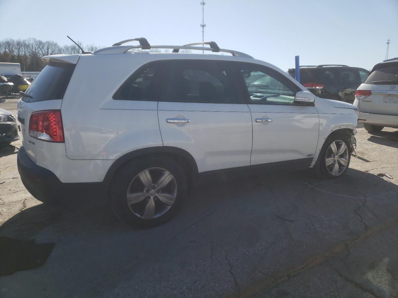 2012 KIA Sorento VIN 5XYKUDA23CG291368 Copart auction photo, front end / minor dent/scratches damage thumbnail 3