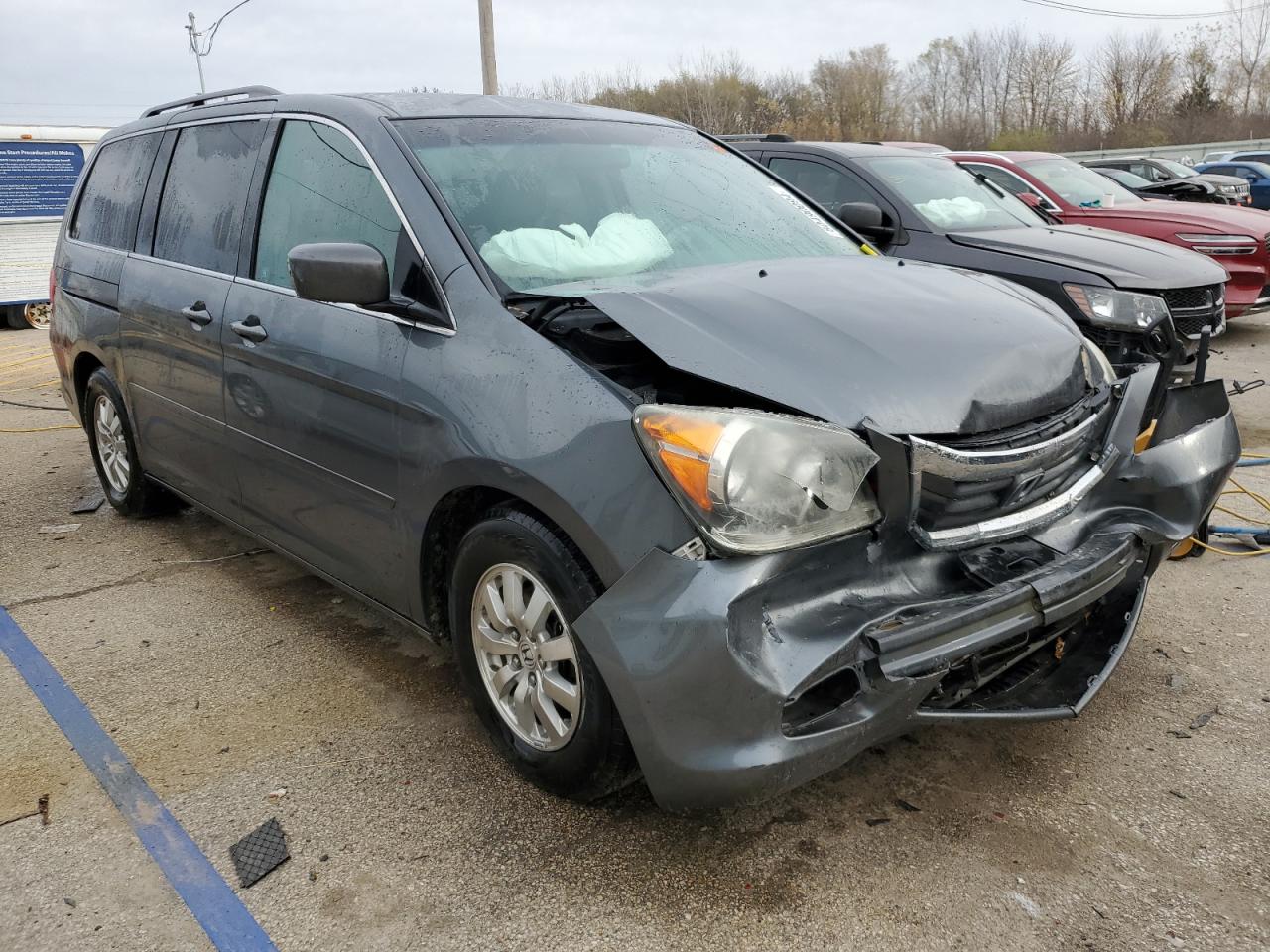 2010 Honda Odyssey VIN 5FNRL3H43AB066813 Copart auction photo, front end / minor dent/scratches damage thumbnail 4