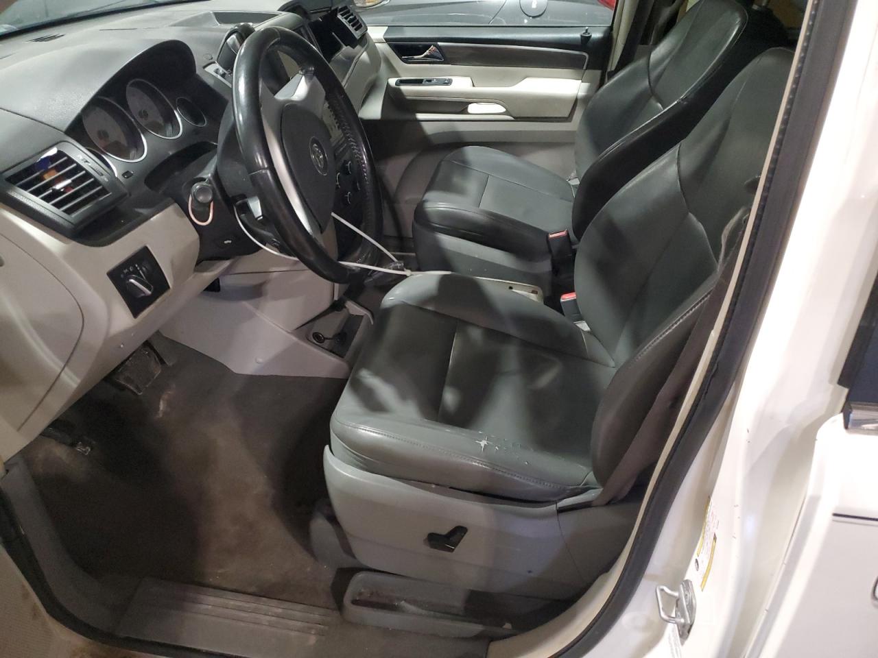 2010 Volkswagen Routan VIN 2V4RW3D12AR138369 Copart auction photo, front end damage thumbnail 7