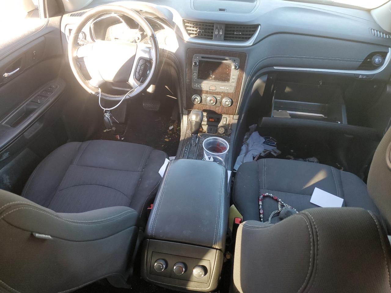 2017 Chevrolet Traverse VIN 1GNKRGKD8HJ157585 Copart auction photo, front end / minor dent/scratches damage thumbnail 8