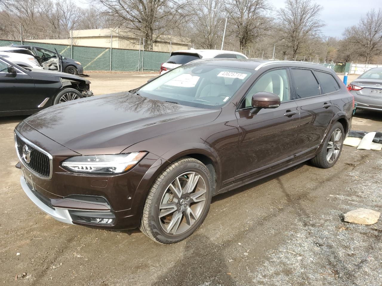 2017 Volvo V90 VIN YV4A22NL3H1000767 - Copart auction photo