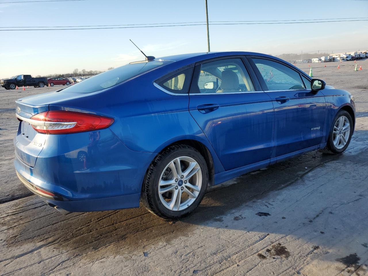 2018 Ford Fusion VIN 3FA6P0UU5JR122377 Copart auction photo, front end / minor dent/scratches damage thumbnail 3