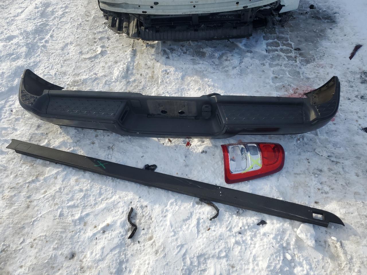2021 RAM 2500 VIN 3C6UR5CJ6MG598922 Copart auction photo, rear end damage thumbnail 14
