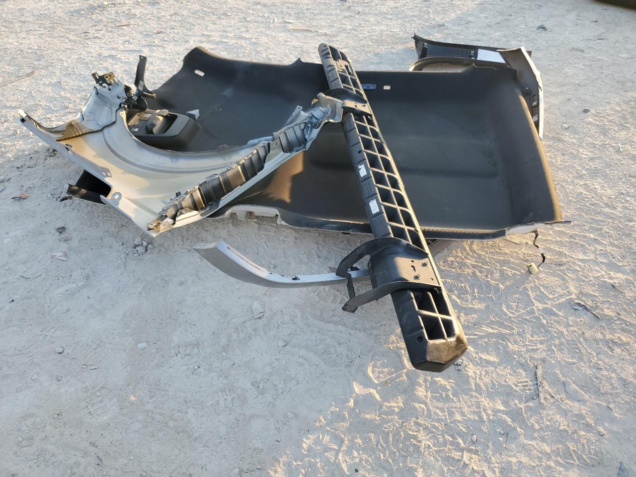 2023 Ford F-150 VIN 1FTEW1CP3PKF68387 Copart auction photo, front end / side damage thumbnail 14