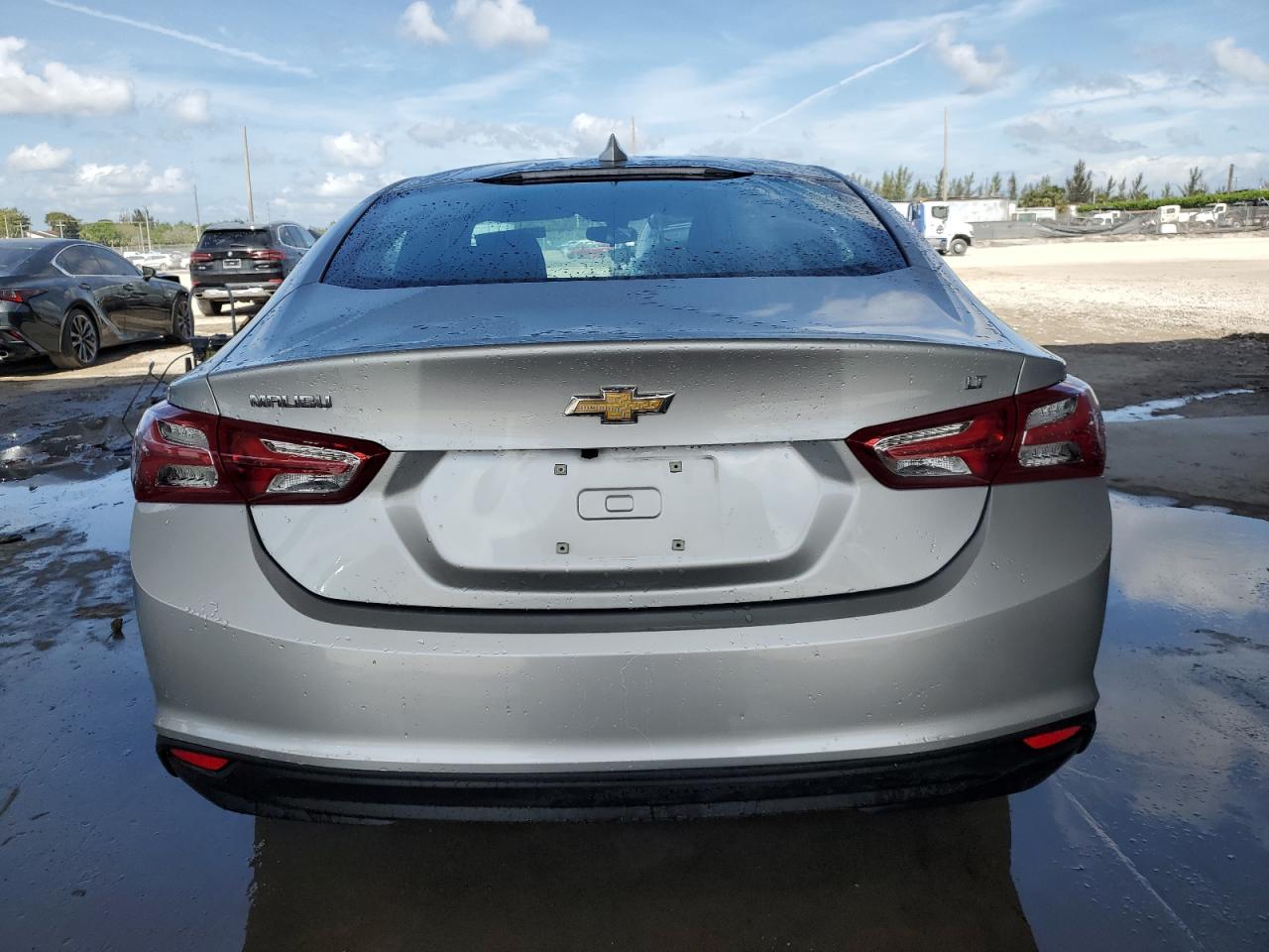 2022 Chevrolet Malibu VIN 1G1ZD5ST4NF178541 Copart auction photo, side / minor dent/scratches damage thumbnail 6