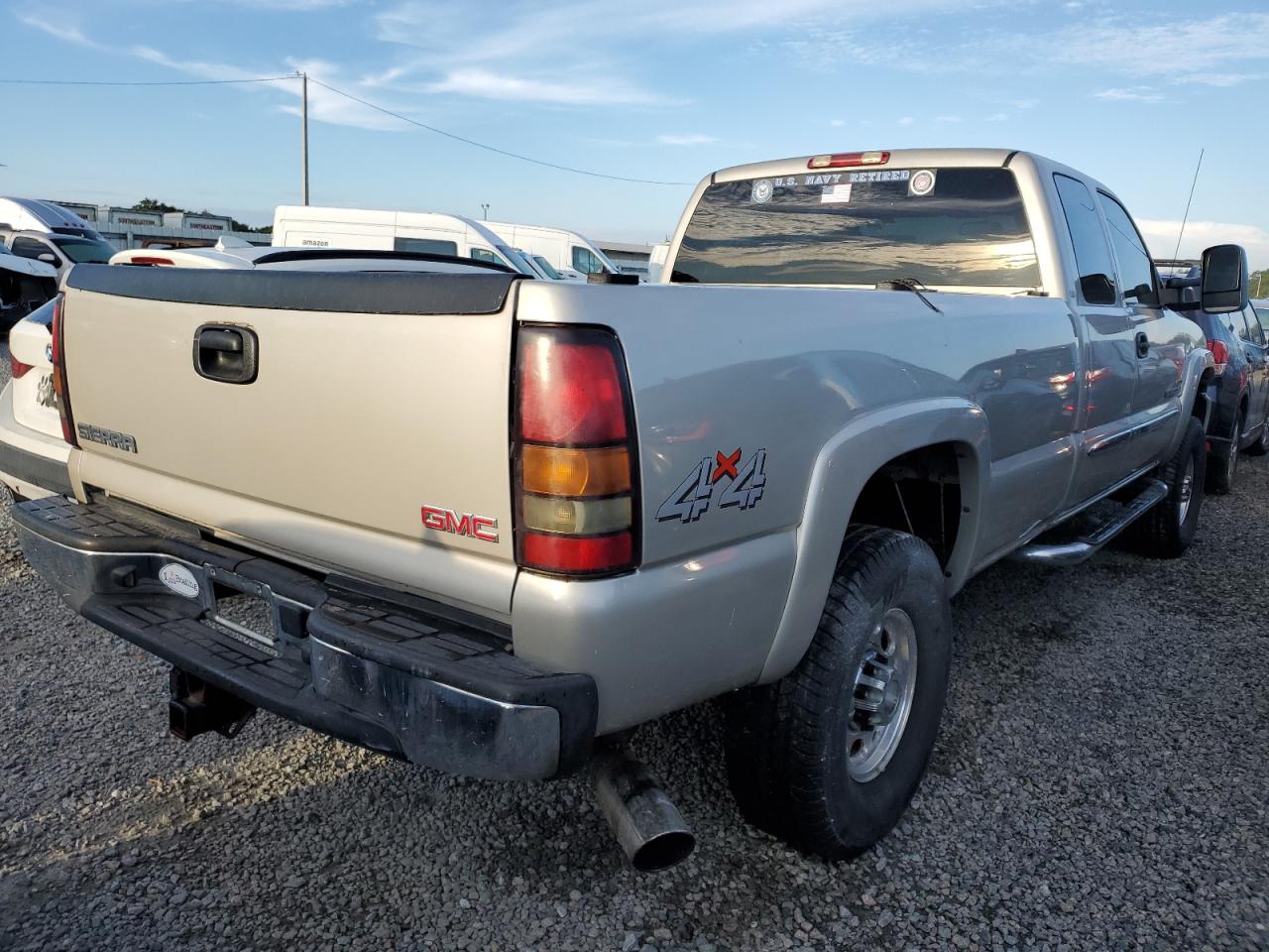 2006 GMC Sierra VIN 1GTHK29D66E185391 Copart auction photo, water/flood damage thumbnail 3