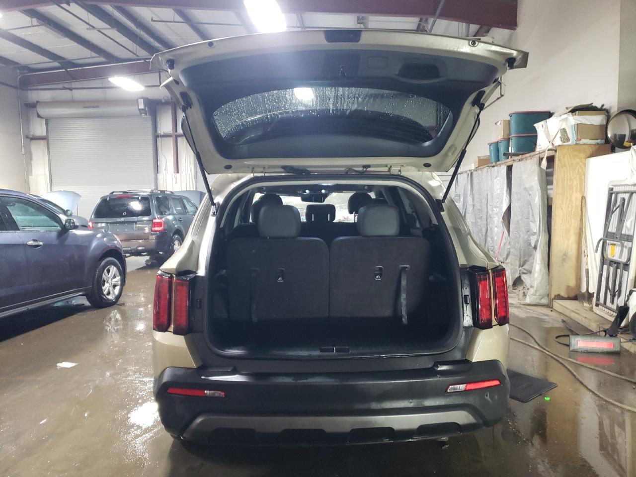 2021 KIA Sorento VIN 5XYRLDLC7MG038207 Copart auction photo, front end / mechanical damage thumbnail 6