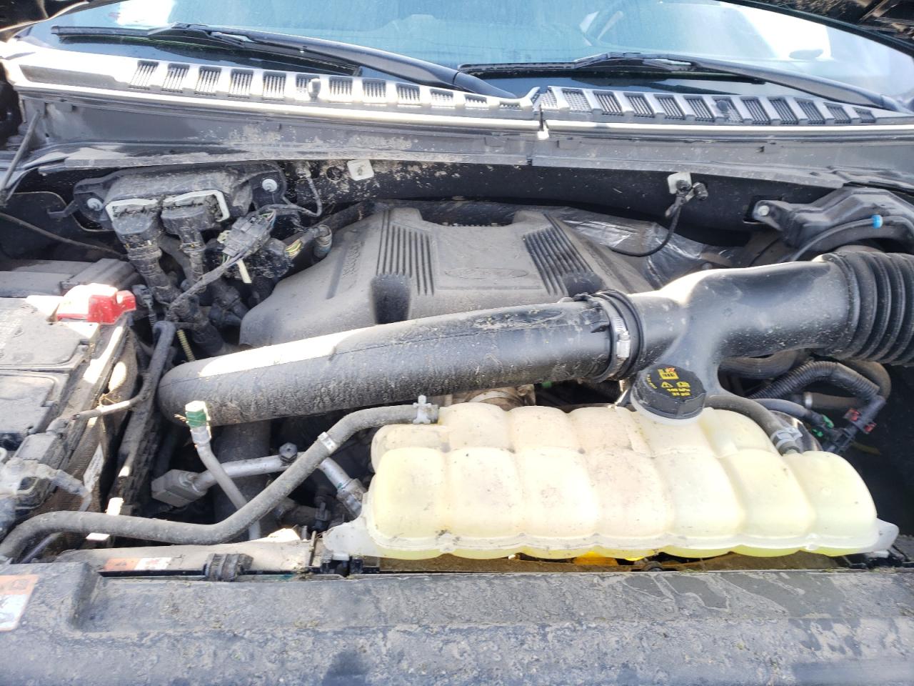 2019 Ford Expedition VIN 1FMJU1JT2KEA16385 Copart auction photo, front end damage thumbnail 11