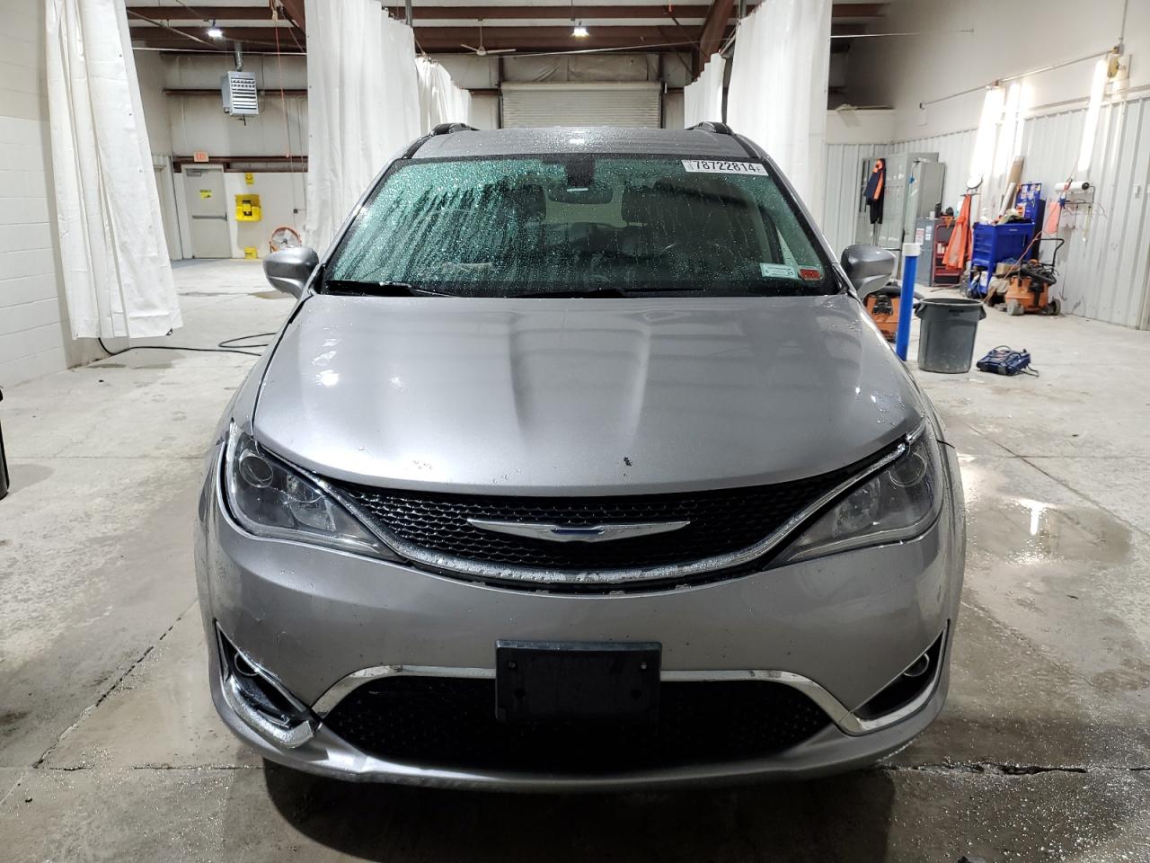 2017 Chrysler Pacifica VIN 2C4RC1BG5HR762465 Copart auction photo, front end damage thumbnail 5