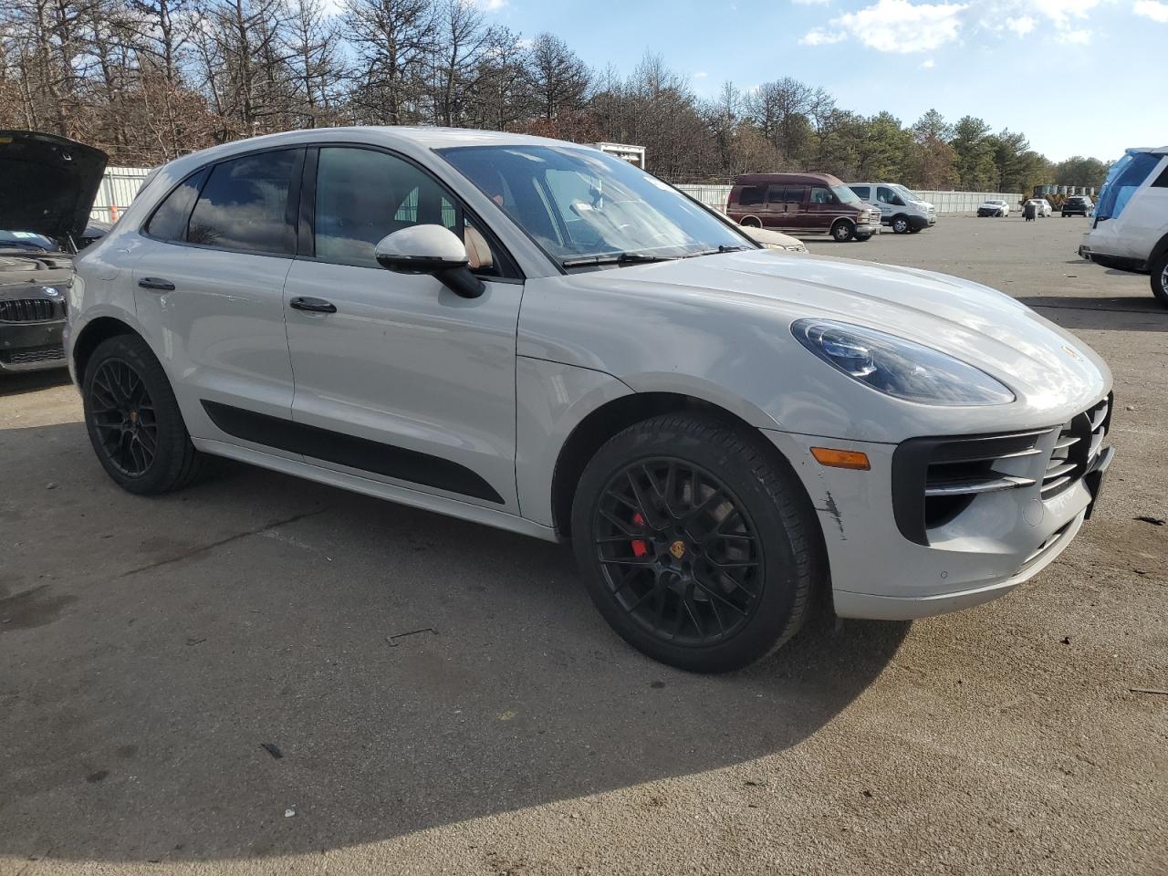 2021 Porsche Macan VIN WP1AG2A54MLB53392 Copart auction photo, undercarriage / side damage thumbnail 4