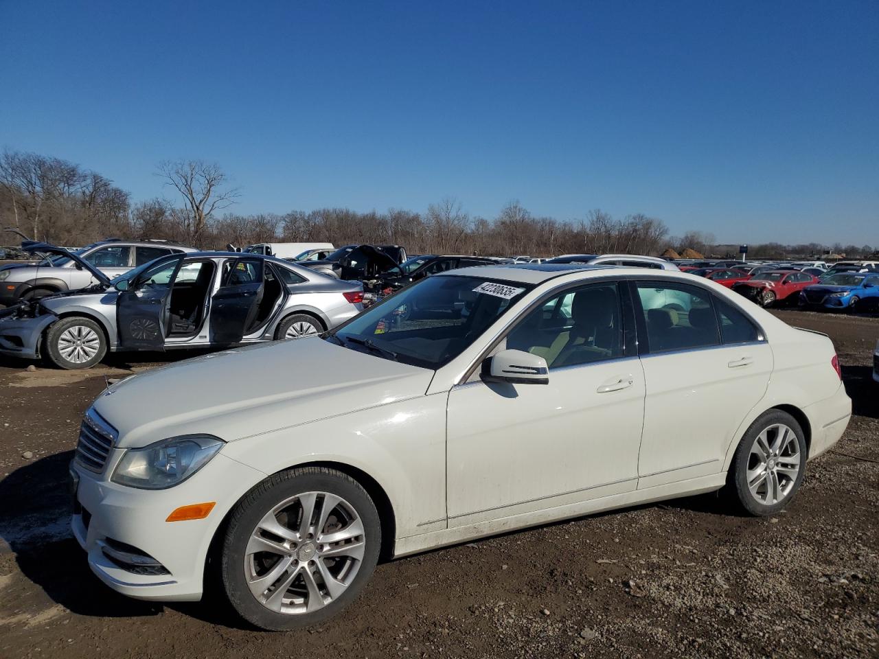 2012 Mercedes-Benz C-klasse VIN WDDGF8BBXCA633734