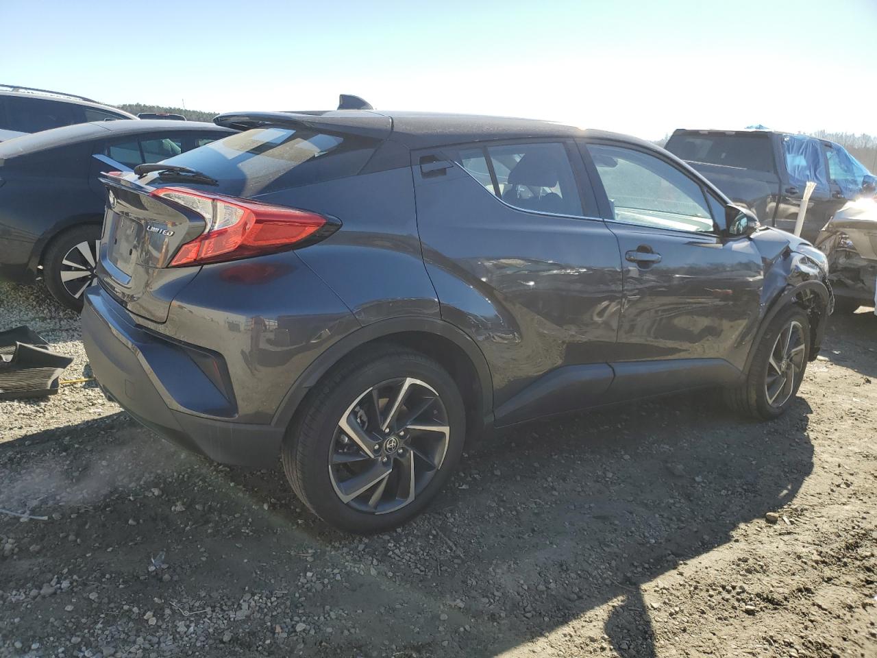 2021 Toyota C-HR VIN NMTKHMBX9MR139385 Copart auction photo, front end / side damage thumbnail 3