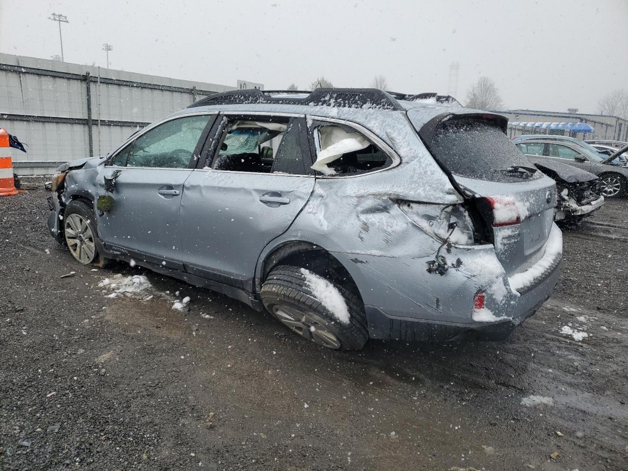 2017 Subaru Outback VIN 4S4BSAHC7H3369435 Copart auction photo, all over / undercarriage damage thumbnail 2