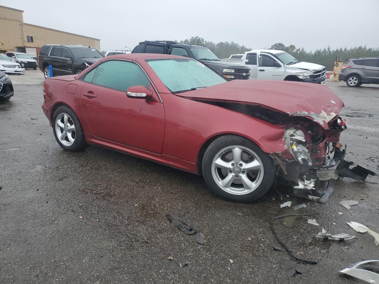 2002 Mercedes-Benz SLK-klasse VIN WDBKK65F62F237660 Copart auction photo, front end damage thumbnail 4