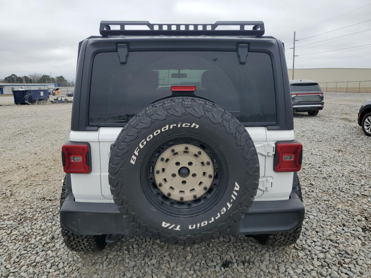 2018 Jeep Wrangler VIN 1C4HJXDN5JW254641 Copart auction photo, front end damage thumbnail 6