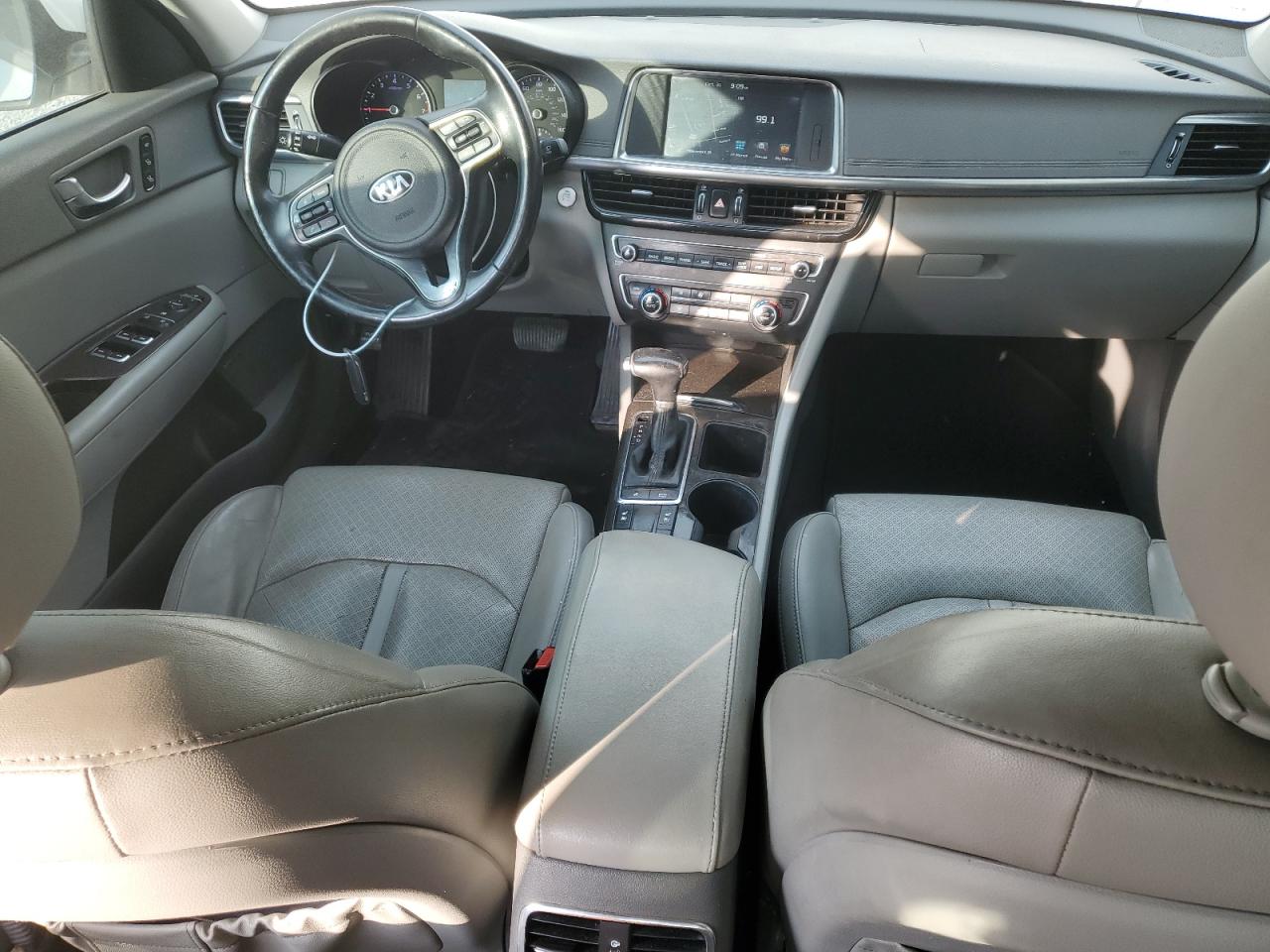 2016 KIA Optima VIN 5XXGU4L38GG062917 Copart auction photo, front end / minor dent/scratches damage thumbnail 8