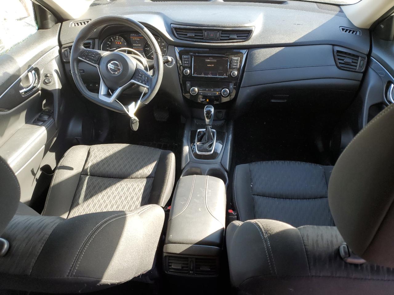 2020 Nissan Rogue VIN KNMAT2MV7LP517983 Copart auction photo, side / front end damage thumbnail 8