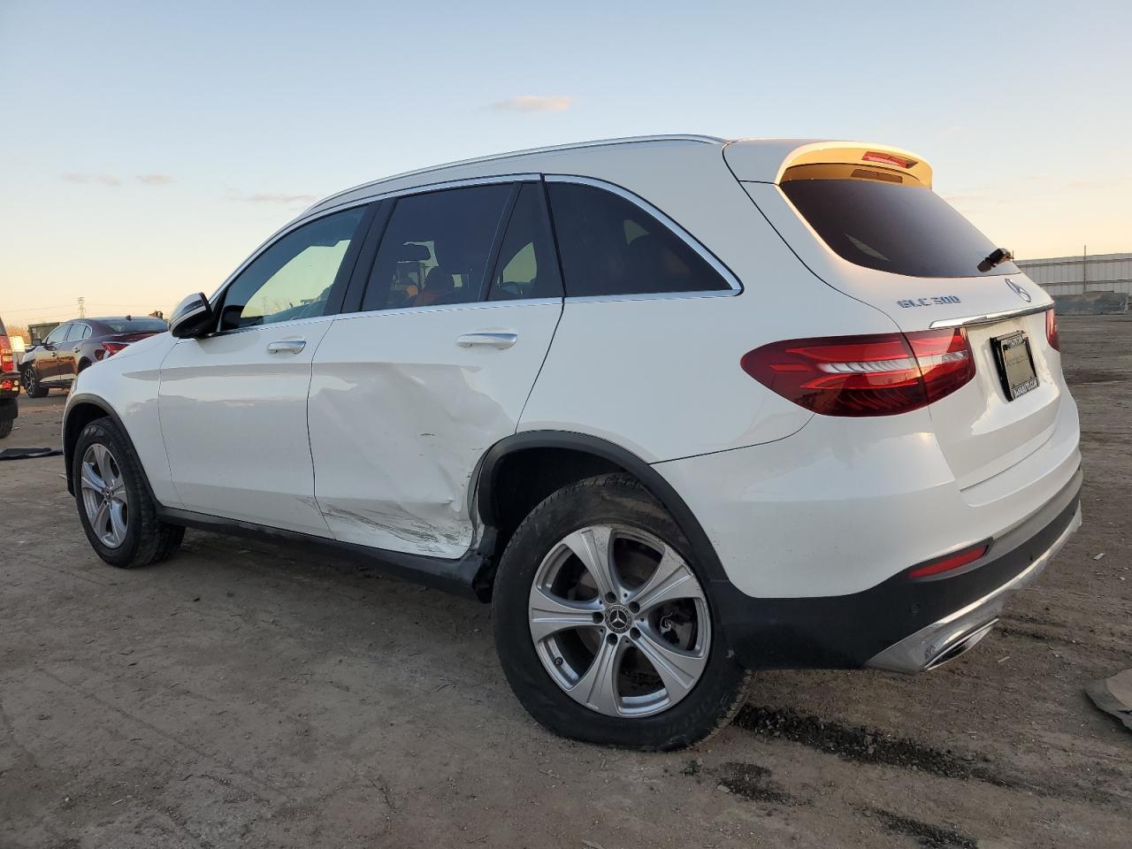 2018 Mercedes-Benz GLC VIN WDC0G4KB4JV024298 Copart auction photo, side / rear end damage thumbnail 2