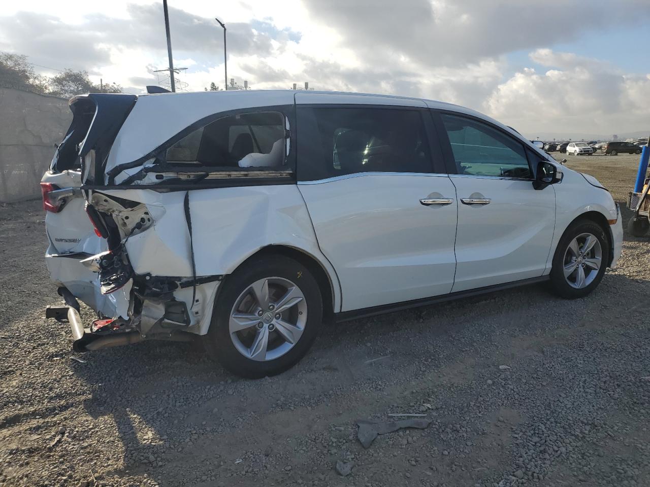 2020 Honda Odyssey VIN 5FNRL6H77LB030427 Copart auction photo, rear end / front end damage thumbnail 3