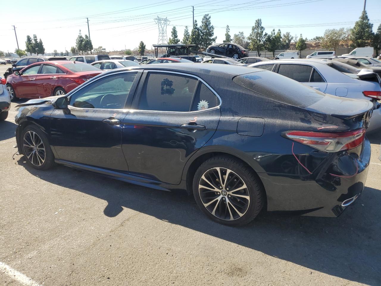2018 Toyota Camry VIN 4T1B11HK2JU630061 Copart auction photo, front end damage thumbnail 2