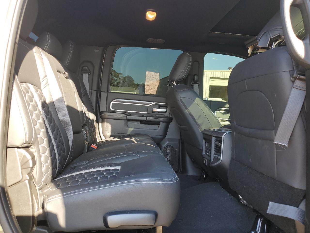 2022 RAM 2500 VIN 3C6UR5ML4NG319551 Copart auction photo, undercarriage / minor dent/scratches damage thumbnail 11
