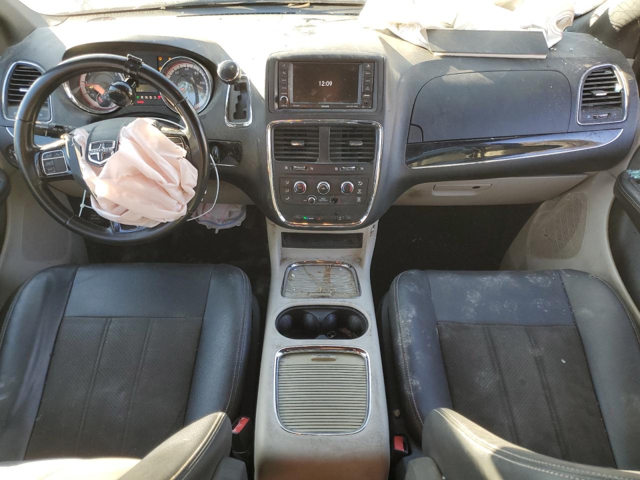 2020 Dodge Caravan VIN 2C4RDGCG5LR207541 Copart auction photo, front end / side damage thumbnail 8