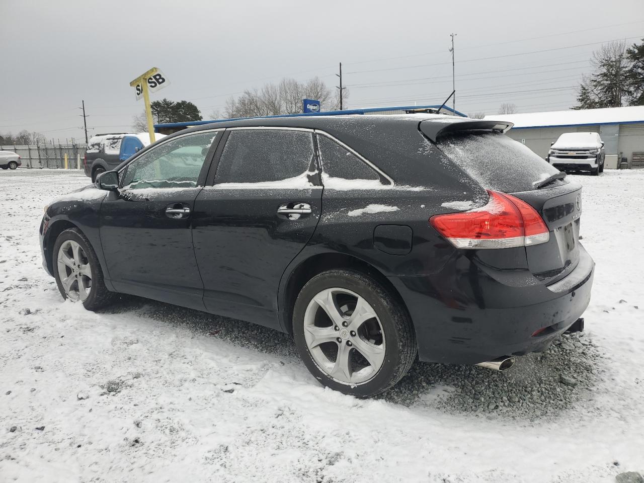 2010 Toyota Venza VIN 4T3ZK3BB1AU025567 Copart auction photo, front end damage thumbnail 2