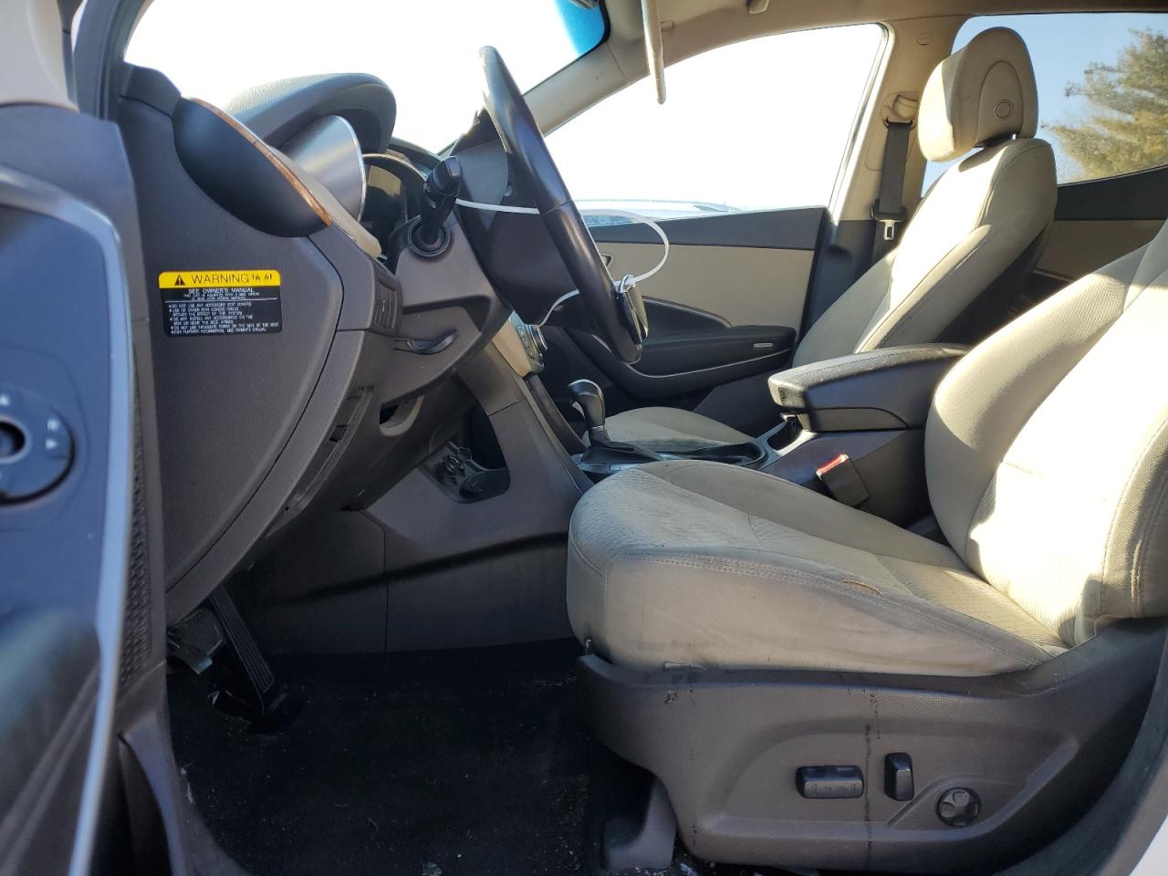 2013 Hyundai Santa Fe VIN 5XYZUDLA1DG082151 Copart auction photo, rear end / minor dent/scratches damage thumbnail 7