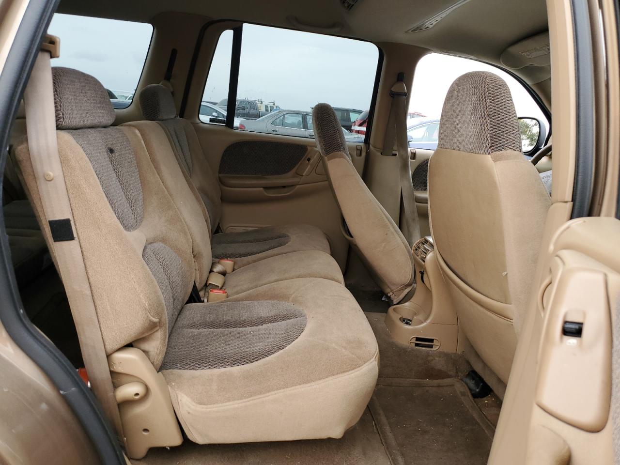 2000 Dodge Durango VIN 1B4HR28Y4YF187411 Copart auction photo, all over / vandalism damage thumbnail 10