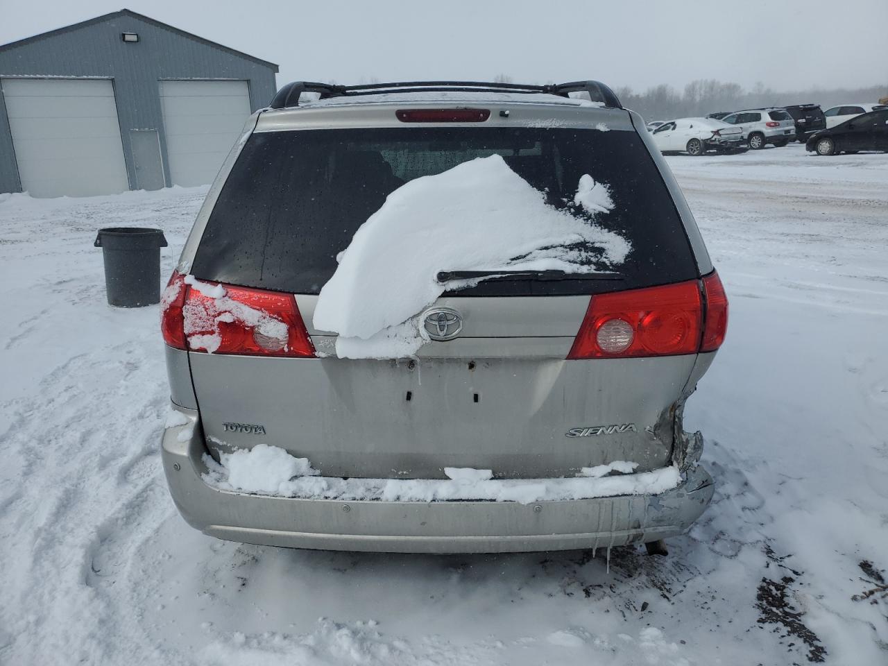 2007 Toyota Sienna VIN 5TDZK23C37S029762 Copart auction photo, all over / minor dent/scratches damage thumbnail 6