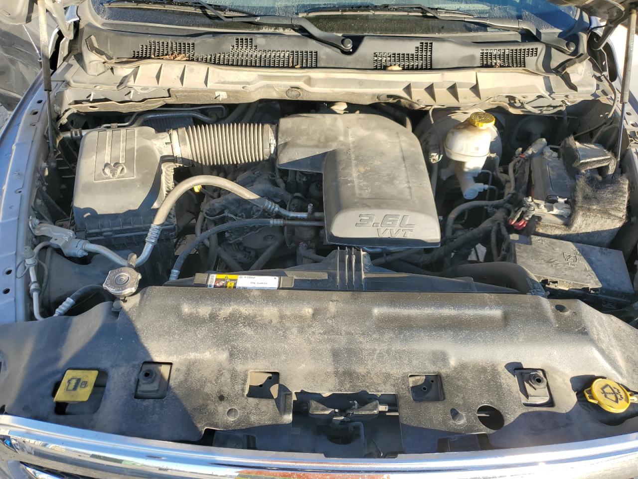 2020 RAM 1500 VIN 1C6RR6FG6LS152000 Copart auction photo, side / minor dent/scratches damage thumbnail 12