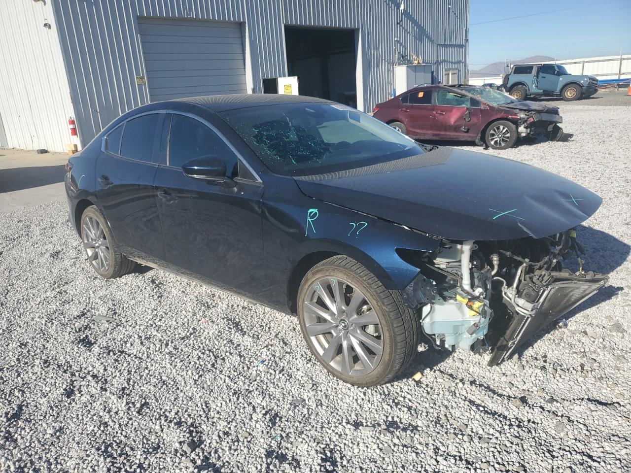 2021 Mazda 3 VIN JM1BPABL4M1346179 Copart auction photo, front end damage thumbnail 4