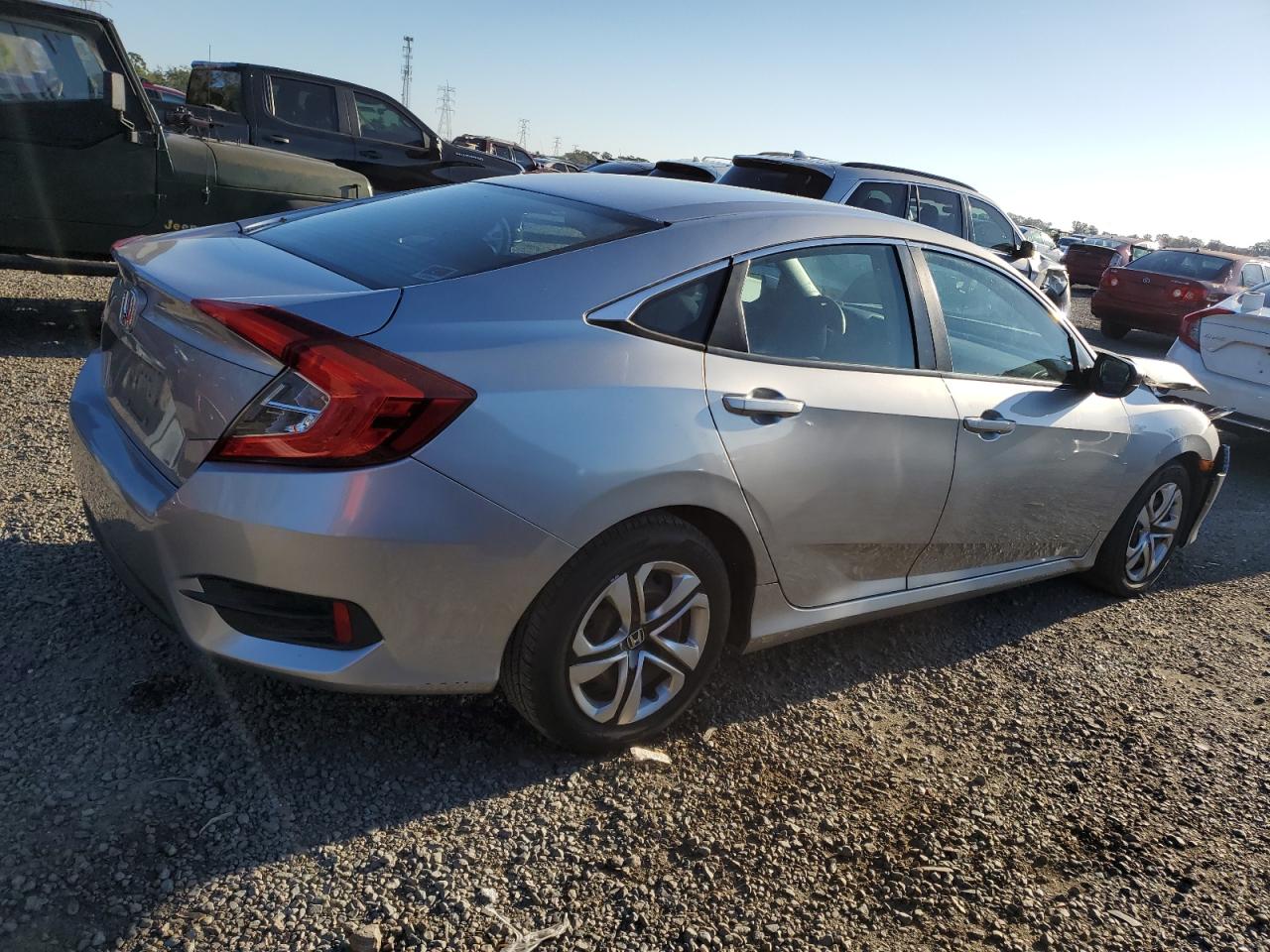 2018 Honda Civic VIN 19XFC2F56JE031424 Copart auction photo, front end damage thumbnail 3