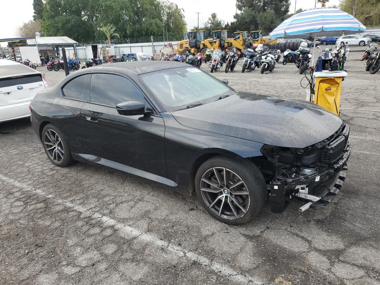 2023 BMW 2er VIN 3MW23CM05P8D58316 Copart auction photo, front end / side damage thumbnail 4