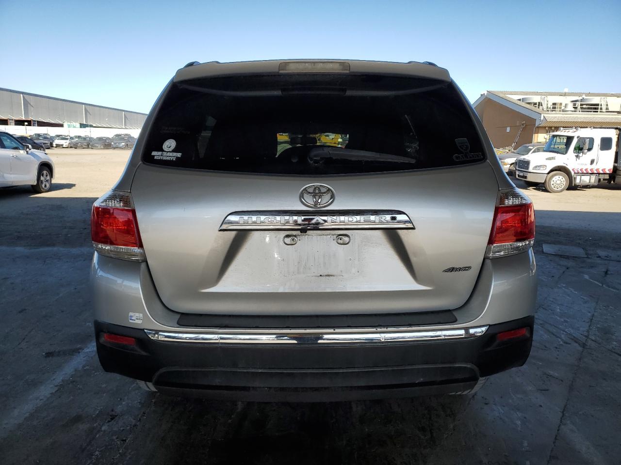 2012 Toyota Highlander VIN 5TDDK3EH7CS131181 Copart auction photo, front end / side damage thumbnail 6