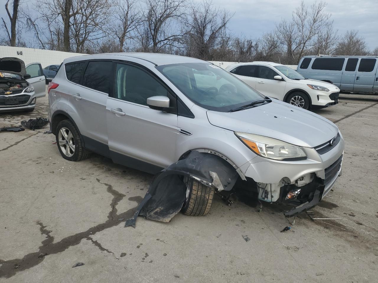 2015 Ford Escape VIN 1FMCU0GX4FUB77412 Copart auction photo, front end damage thumbnail 4