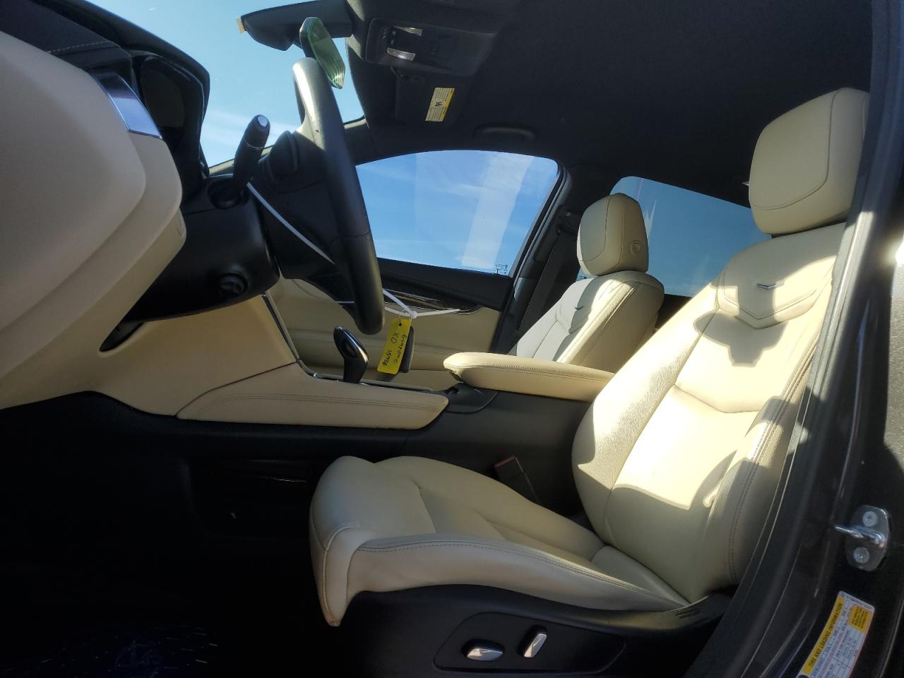 2017 Cadillac XT5 VIN 1GYKNARSXHZ122421 Copart auction photo, front end damage thumbnail 7
