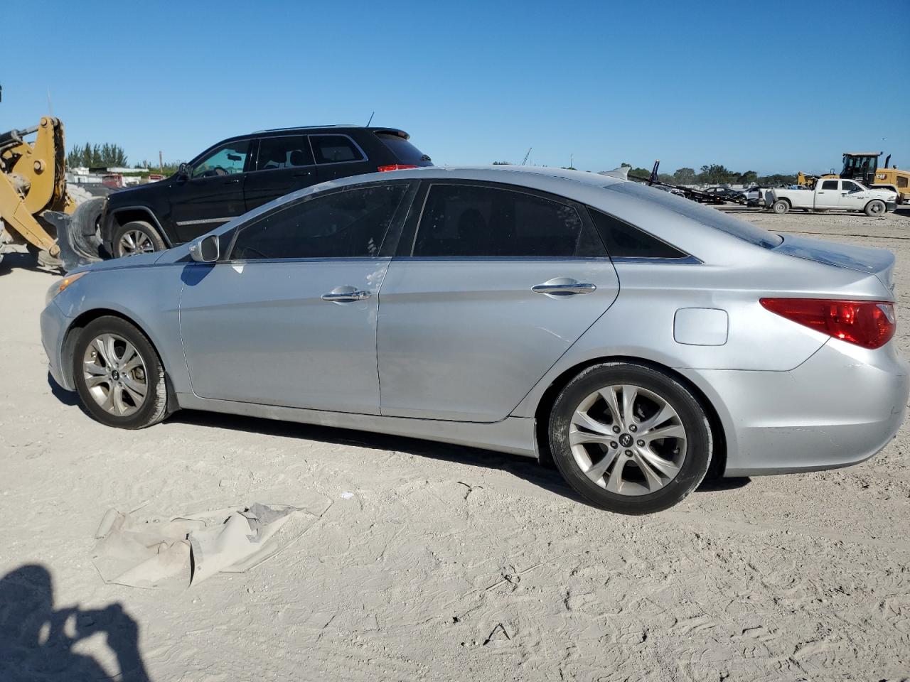 2013 Hyundai Sonata VIN 5NPEC4AC4DH524290 Copart auction photo, minor dent/scratches / normal wear damage thumbnail 2
