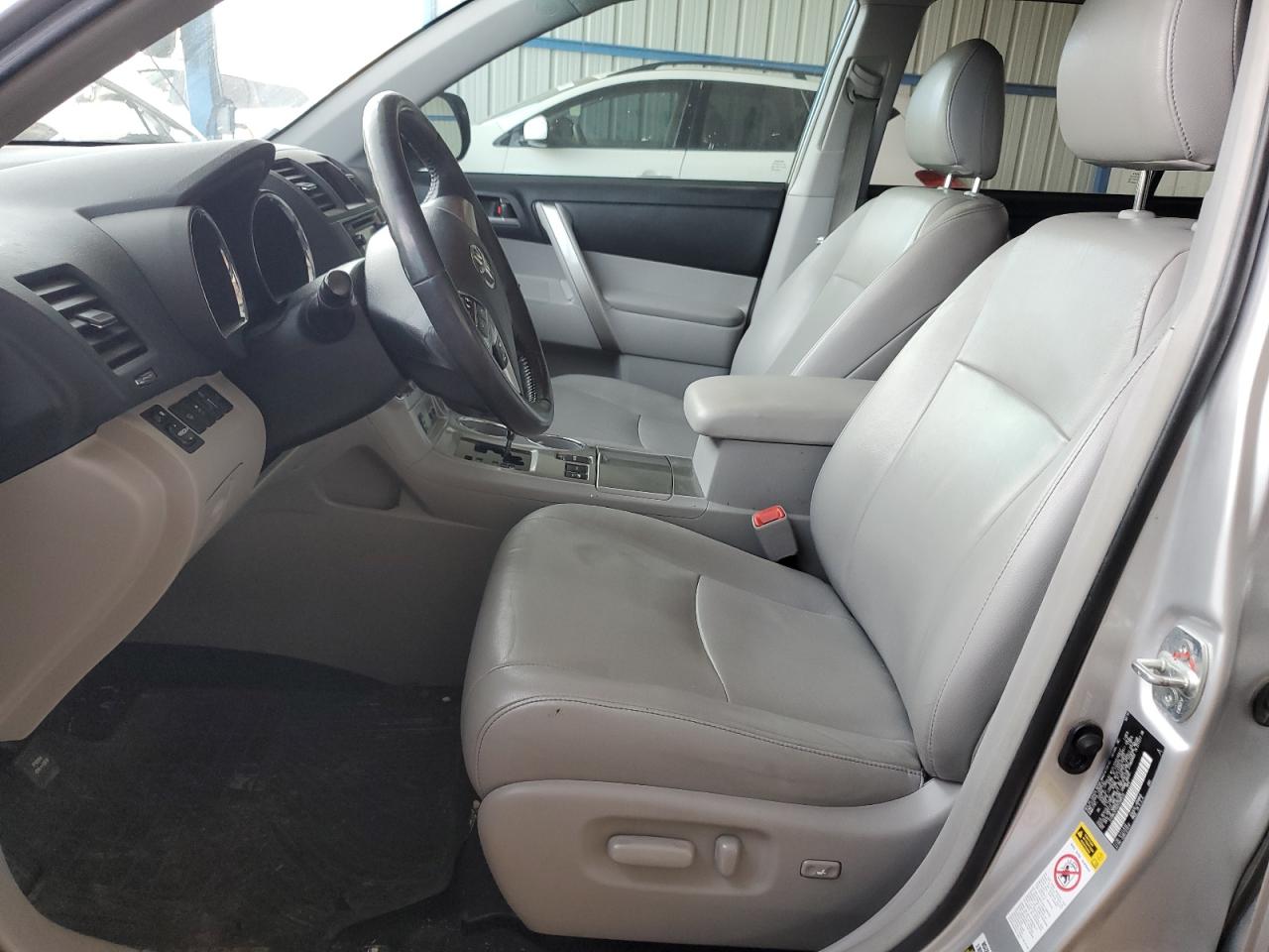 2013 Toyota Highlander VIN 5TDBK3EH5DS268533 Copart auction photo, front end / rear end damage thumbnail 7