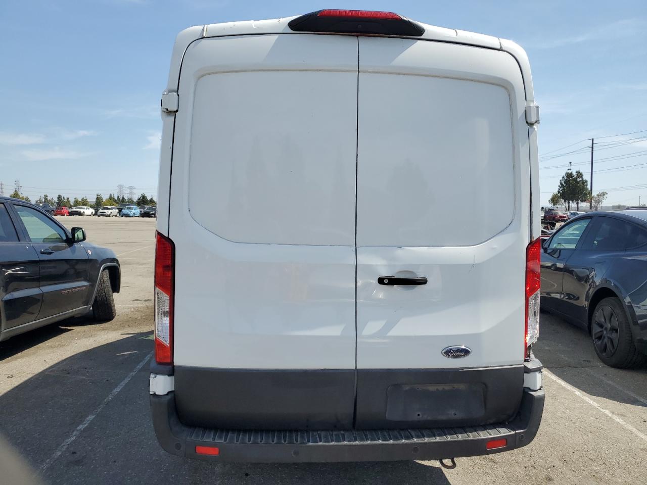 2020 Ford Transit VIN 1FTYE1C89LKB18309 Copart auction photo, side / rear end damage thumbnail 6