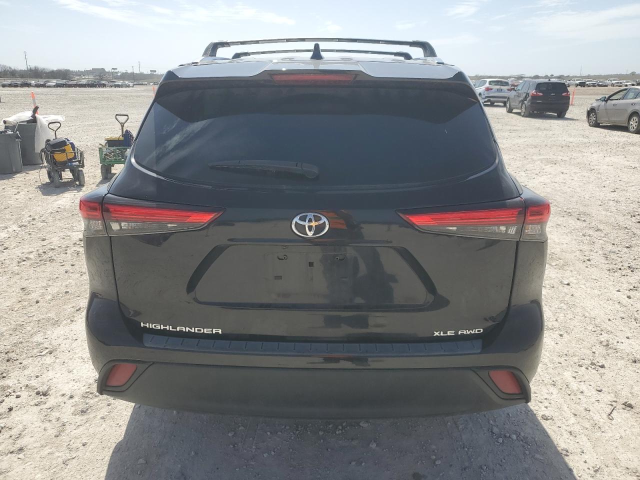 2021 Toyota Highlander VIN 5TDGZRBH4MS556178 Copart auction photo, water/flood / minor dent/scratches damage thumbnail 6