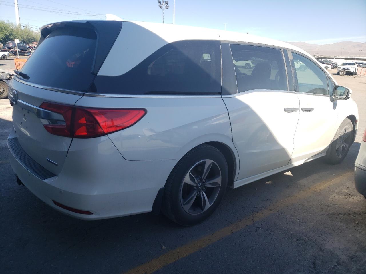 2020 Honda Odyssey VIN 5FNRL6H8XLB007622 Copart auction photo, front end damage thumbnail 3