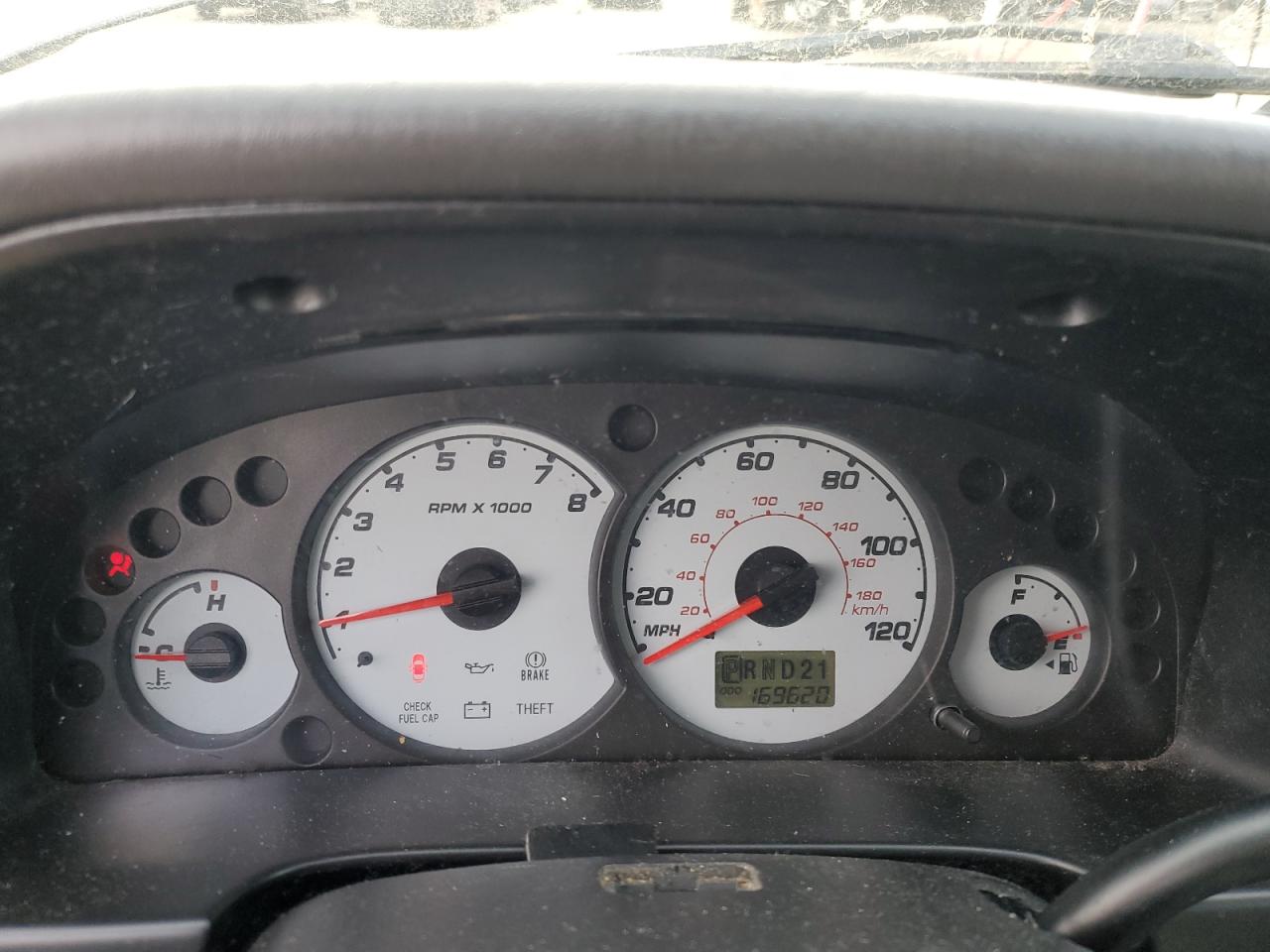 2004 Ford Escape VIN 1FMCU93134DA12177 Copart auction photo, front end damage thumbnail 9